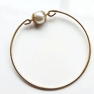 Gold Tone Ornate Single Faux Pearl Minimalist Regal Stackable Bangle Bracelet